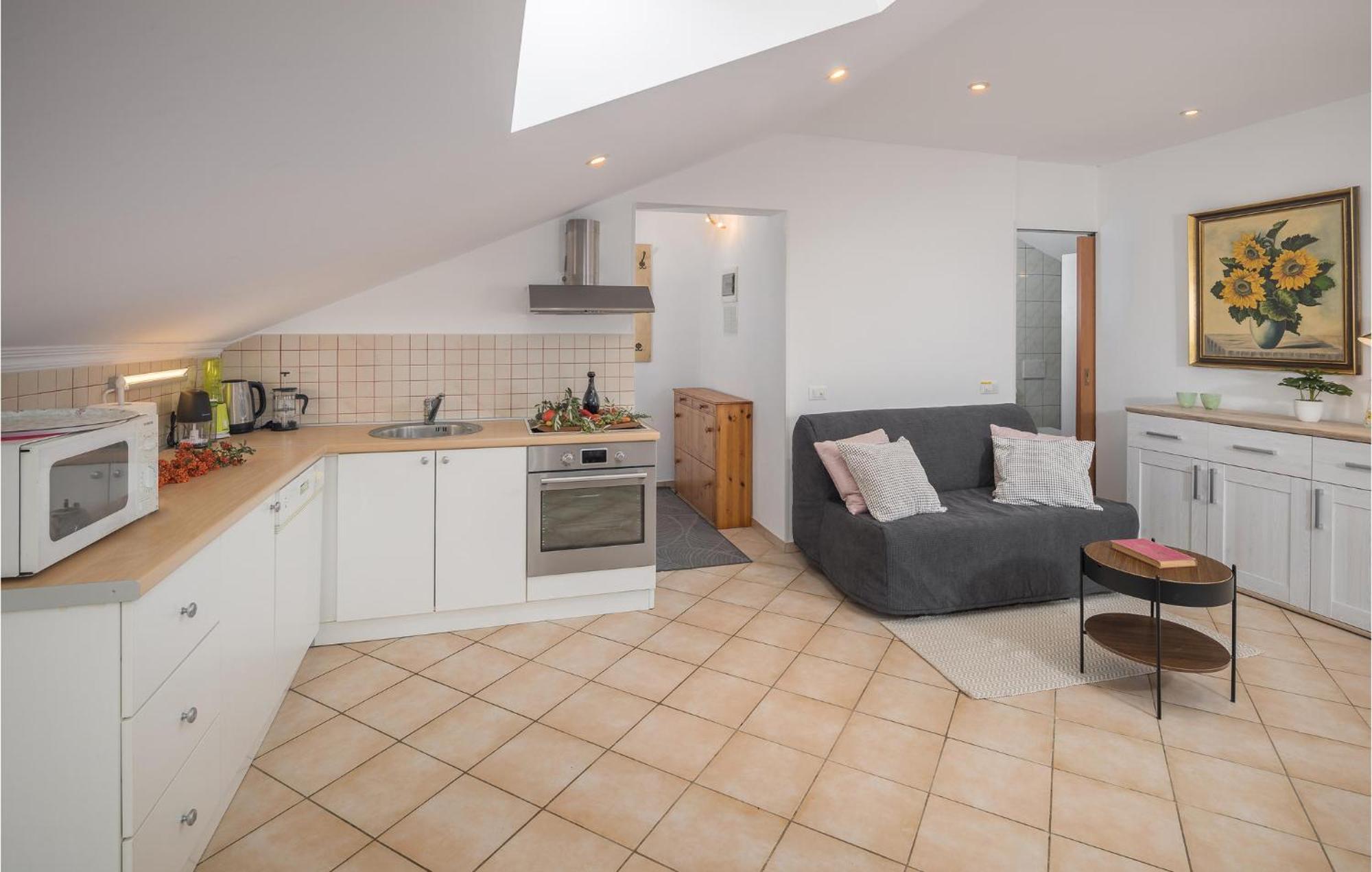 One-Bedroom Apartment in Musalez Buitenkant foto