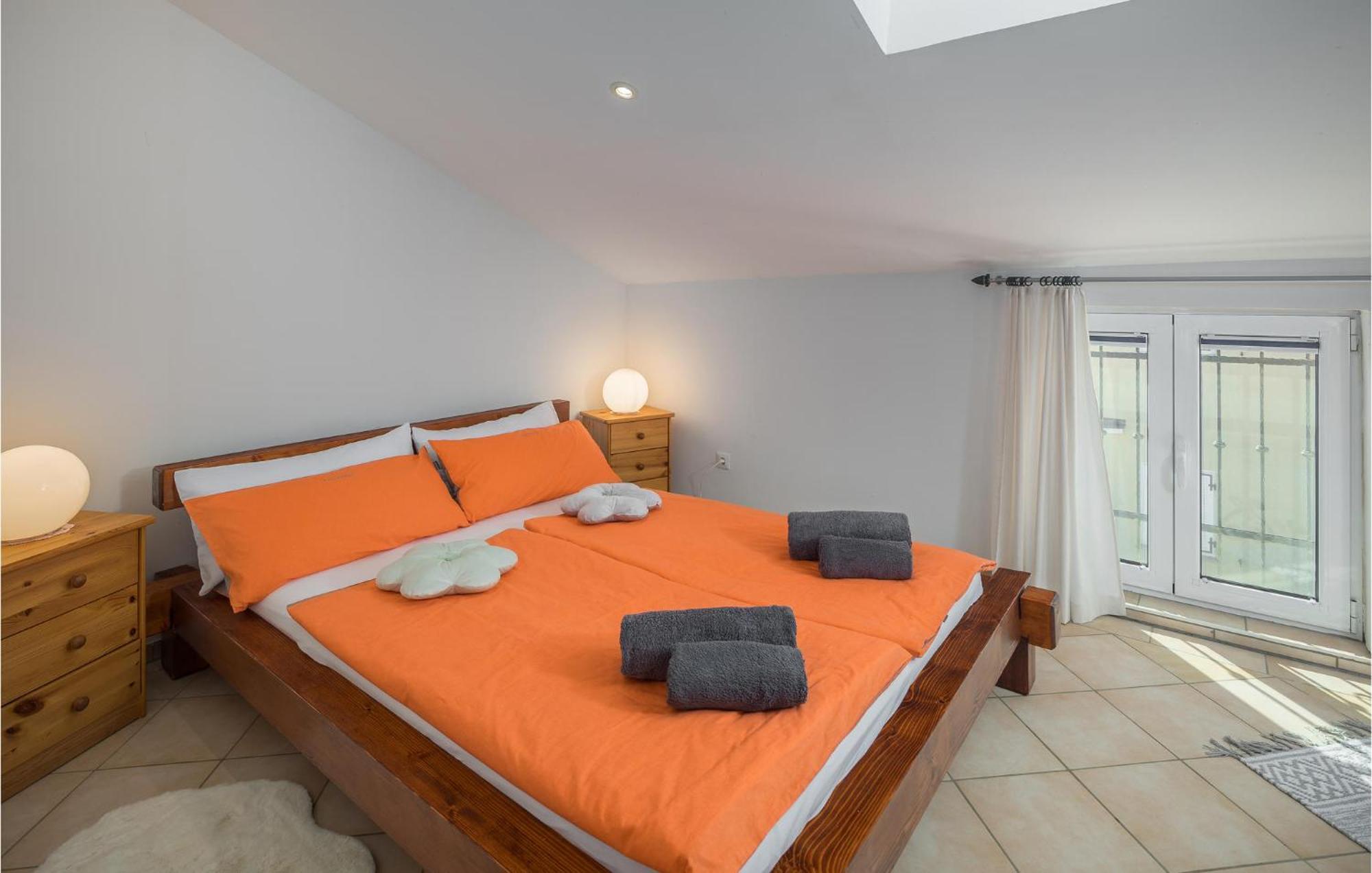 One-Bedroom Apartment in Musalez Buitenkant foto